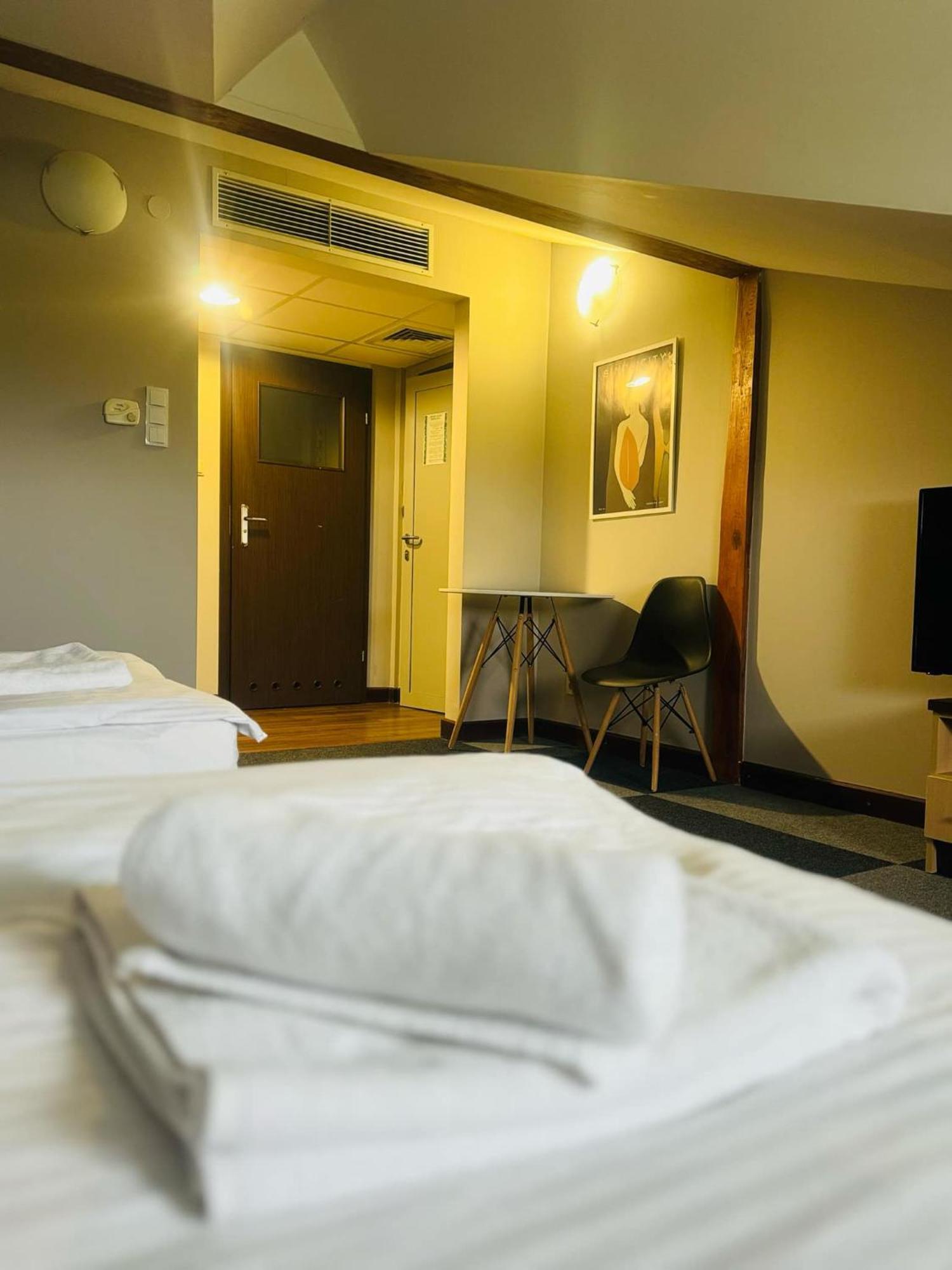Magiczna Farma Hotel Obiady Maka I Magia Zambrow Exteriör bild